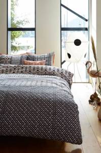 Tribal-Black-AUP-vj14-01