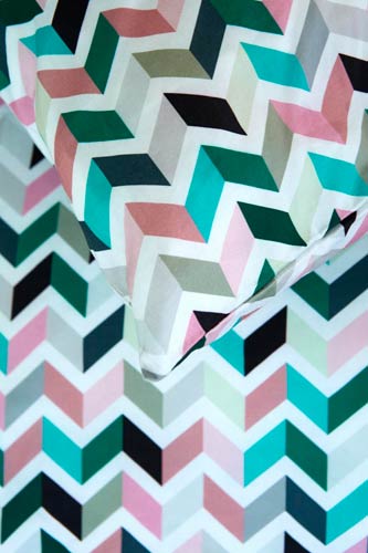 Zig-zag-green-AUP-vj-14-02